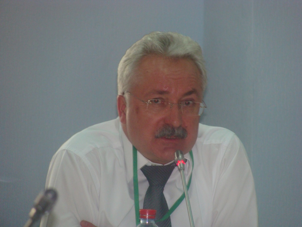 Полукаров